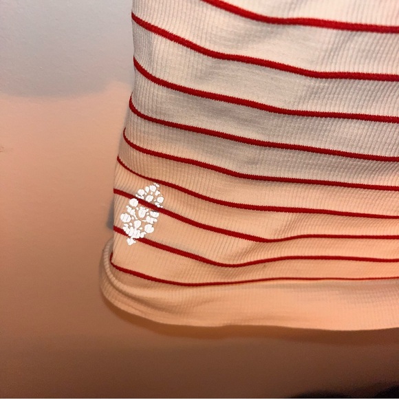 Red and Creamy White Strappy Tank - Picture 3 of 7